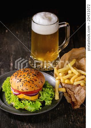Homemade hamburger with beer and potatoes 20431072