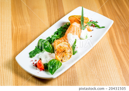 Salmon Steak with Grilled Vegetables, White Sauce 20431505
