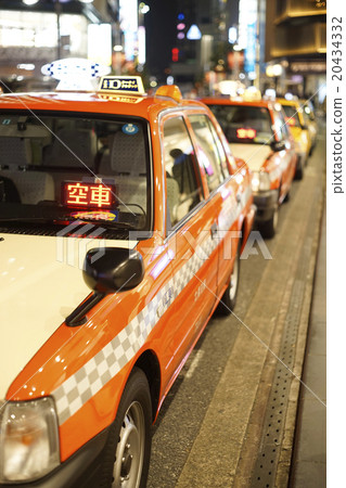 Taxi stand in the downtown area Taxi stand in the downtown area 20434332