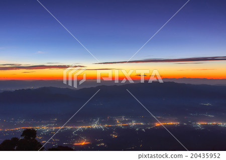 Layer of mountains and mist at sunset time 20435952