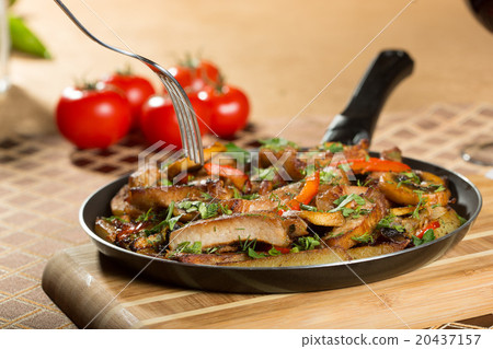 roast meat in a frying pan. roast meat in a frying pan. 20437157