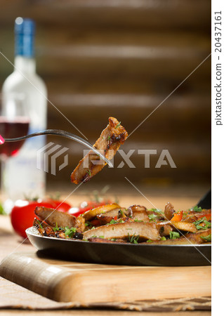 roast meat in a frying pan. roast meat in a frying pan. 20437161