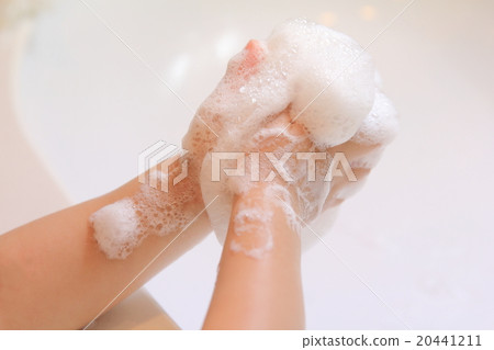 Up with foam and hand washing 20441211