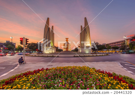 Moment of Democracy monument at Dusk Moment of Democracy monument at Dusk 20441320