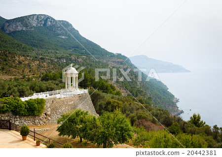 Rotunda in Son Marroig, Mallorca Rotunda in Son Marroig, Mallorca 20442381