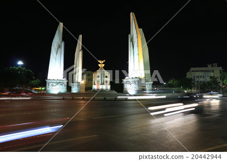 Monument Monument 20442944