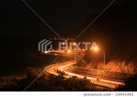 The landscape (The lighting on the road) 20443401