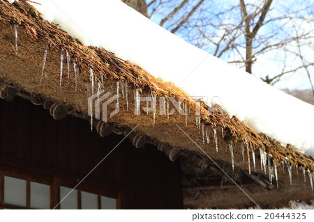 Icicle of the roof 20444325