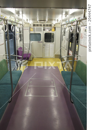 [NS] New Shuttle 2000 series (inside car) 20444747