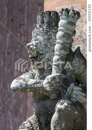 Temple in Bali, Indonesia on a beautiful sunny day 20450150