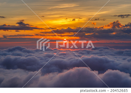 Layer of mountains and mist at sunset time 20452685