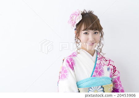 Kimono young lady 20453906