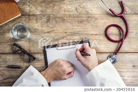 Desk of doctor 20455918