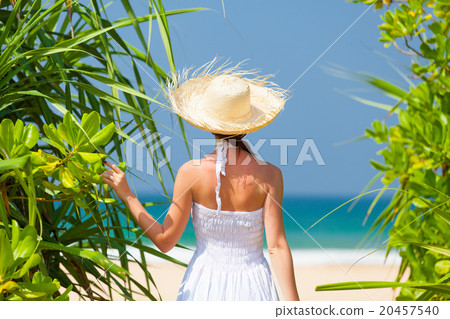woman near the ocean woman near the ocean 20457540