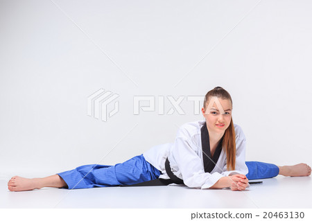 The karate girl with black belt  20463130
