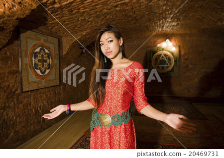 beauty asian girl greeting in holl of spa salon 20469731