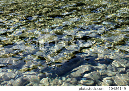rocks under the water on the ocean 20486149