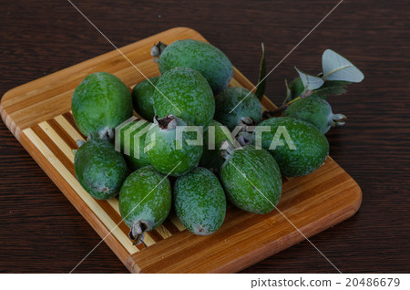 Feijoa fruit 20486679