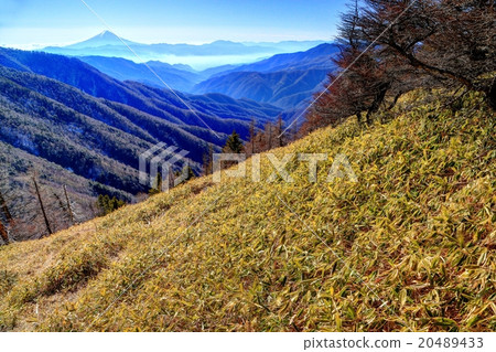 從Genzaka Pass的Sasahara看到的富士山 從Genzaka Pass的Sasahara看到的富士山 20489433