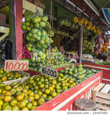 fresh,tropical fruits, at a market in Yogjakarta 20497880