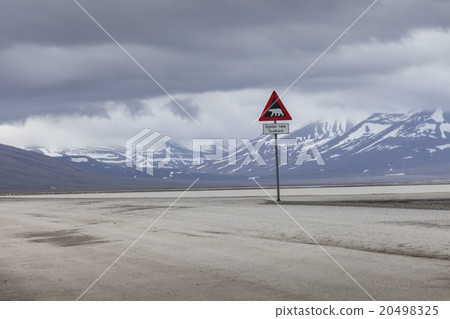 Warning sign polar bears,Spitsbergen, Norway Warning sign polar bears,Spitsbergen, Norway 20498325