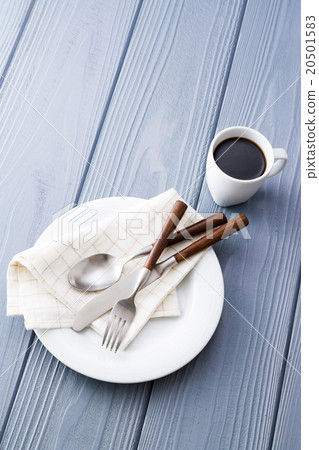 Dishes 20501583