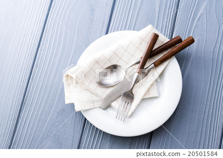 Dishes Dishes 20501584