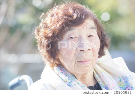 great-grandmother great-grandmother 20505951