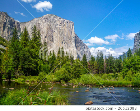 California world heritage too beautiful view of Yosemite National Park 20512098