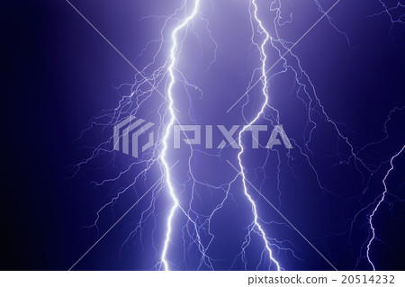 Lightnings in dark stormy sky 20514232