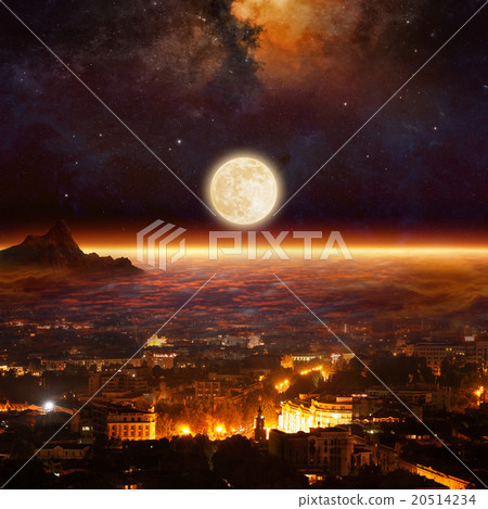 Rising full moon, supermoon 20514234