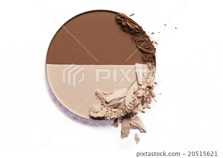 Face make up powder cracked on background 20515621