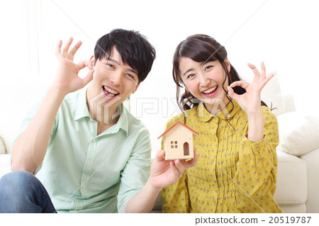 A couple who moved to a new house A couple who moved to a new house 20519787