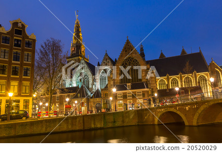 Amsterdam old church 20520029