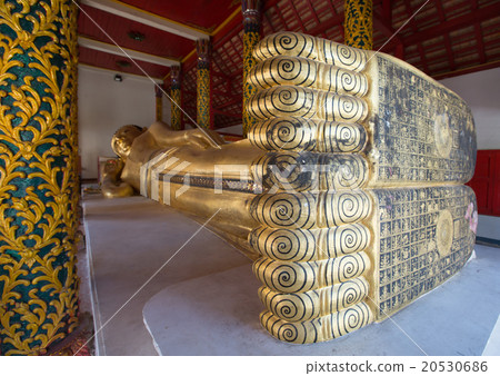 Reclining Buddha at Wat PongSanuk, Lampang 20530686