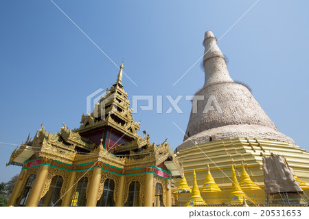 Shwemawdaw pagoda in Bago, Myanmar Shwemawdaw pagoda in Bago, Myanmar 20531653