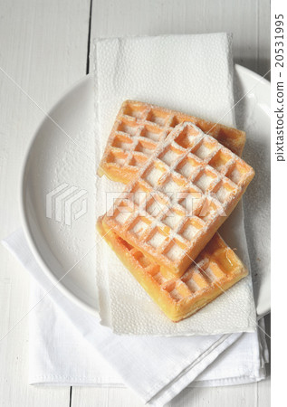 Traditional Belgian Waffles Traditional Belgian Waffles 20531995
