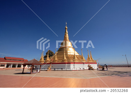 Golden Shwedagon Pagoda Golden Shwedagon Pagoda 20532268