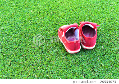 Little red shoes 20534073