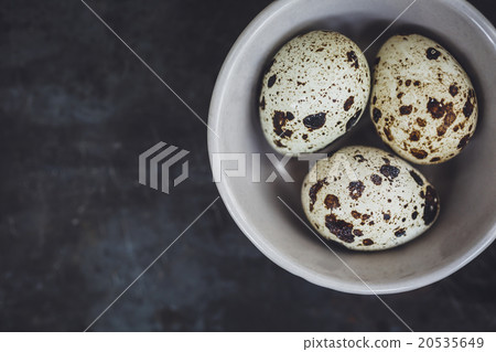 Quail eggs in the bowl Quail eggs in the bowl 20535649
