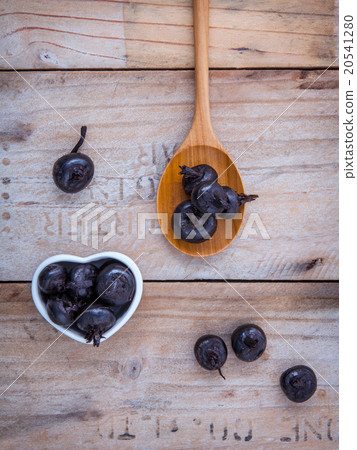Chinese water chestnut ,water nut or Matai roots Chinese water chestnut ,water nut or Matai roots 20541280