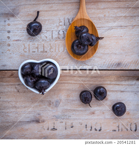 Chinese water chestnut ,water nut or Matai roots Chinese water chestnut ,water nut or Matai roots 20541281