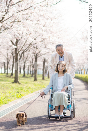 Senior couple caregiver image Senior couple caregiver image 20552499