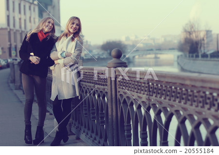 Girl autumn walk through Moscow 20555184