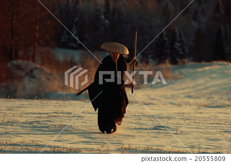Tibetan monk way of the warrior Tibetan monk way of the warrior 20555809
