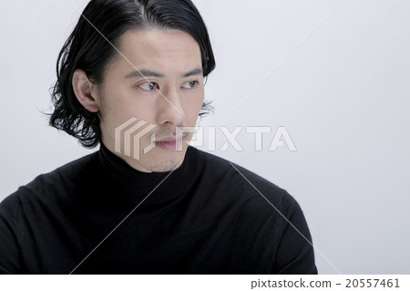 A man wearing a knit 20557461