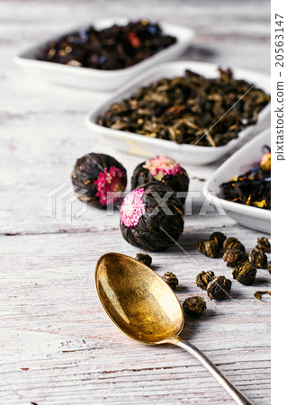 Flavored blooming tea 20563147
