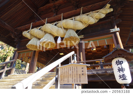 Shinshu Suwa Suwa Taisha Suwa Shrine總部Shimosha Akimiya Kagura-dōjo側面鳥瞰的意見 Shinshu Suwa Suwa Taisha Suwa Shrine總部Shimosha Akimiya Kagura-dōjo側面鳥瞰的意見 20563188