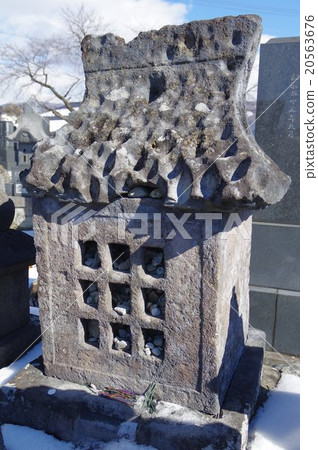 Shinshu Okaya Nagata Tokumoto's Grave's Tower（Ranbu）前醫療墓的著名石膏名稱俯瞰垂直 20563676