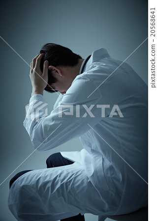 醫生誰跌倒 20568641